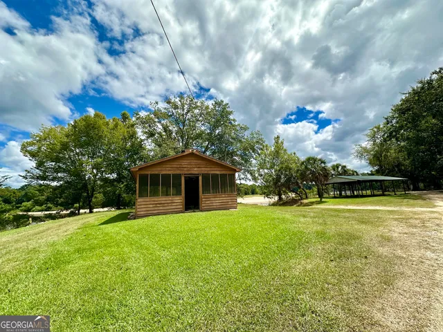 a kitchen with granite countertop lots of counter top space