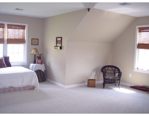 18 Glen Road Hopkinton, MA 01748 - Photo 16 of 29 Gallery Image 16