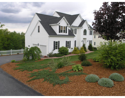 18 Glen Road Hopkinton, MA 01748 - Photo 28 of 29 Gallery Image 28