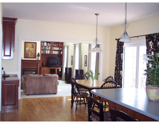 18 Glen Road Hopkinton, MA 01748 - Photo 5 of 29 Gallery Image 5