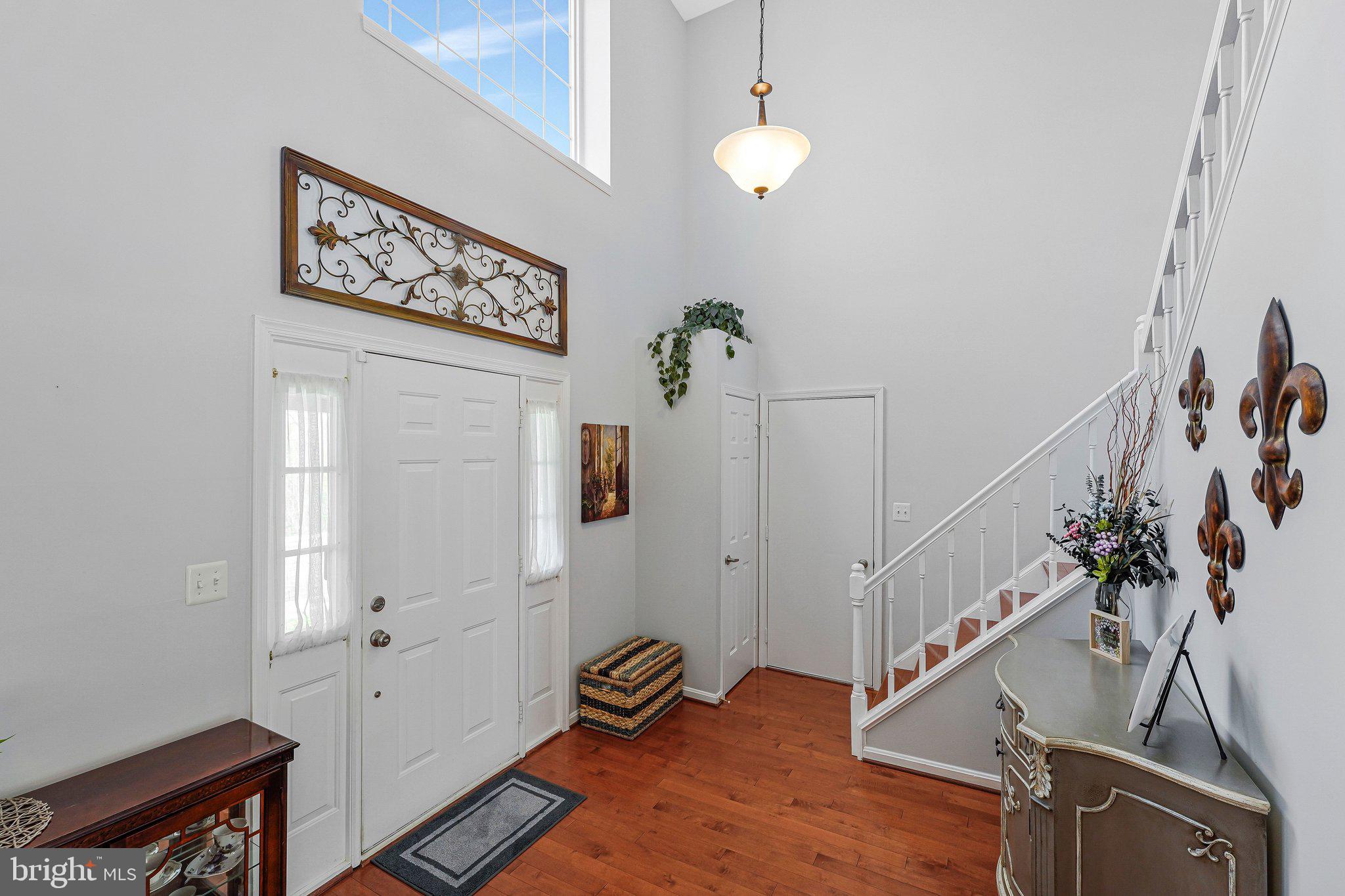 8933 Triple Ridge Road Fairfax Station, VA 22039 - Photo 5 of 43