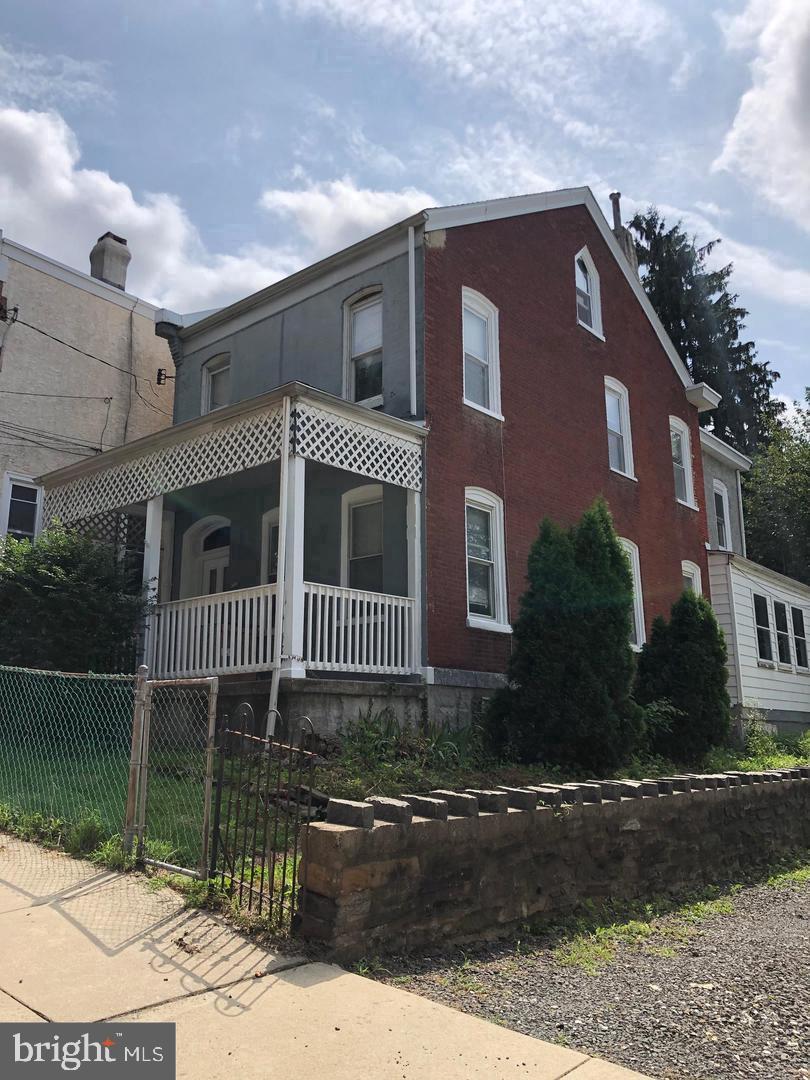 247 Green Lane Philadelphia, PA 19128 - Photo 1 of 25