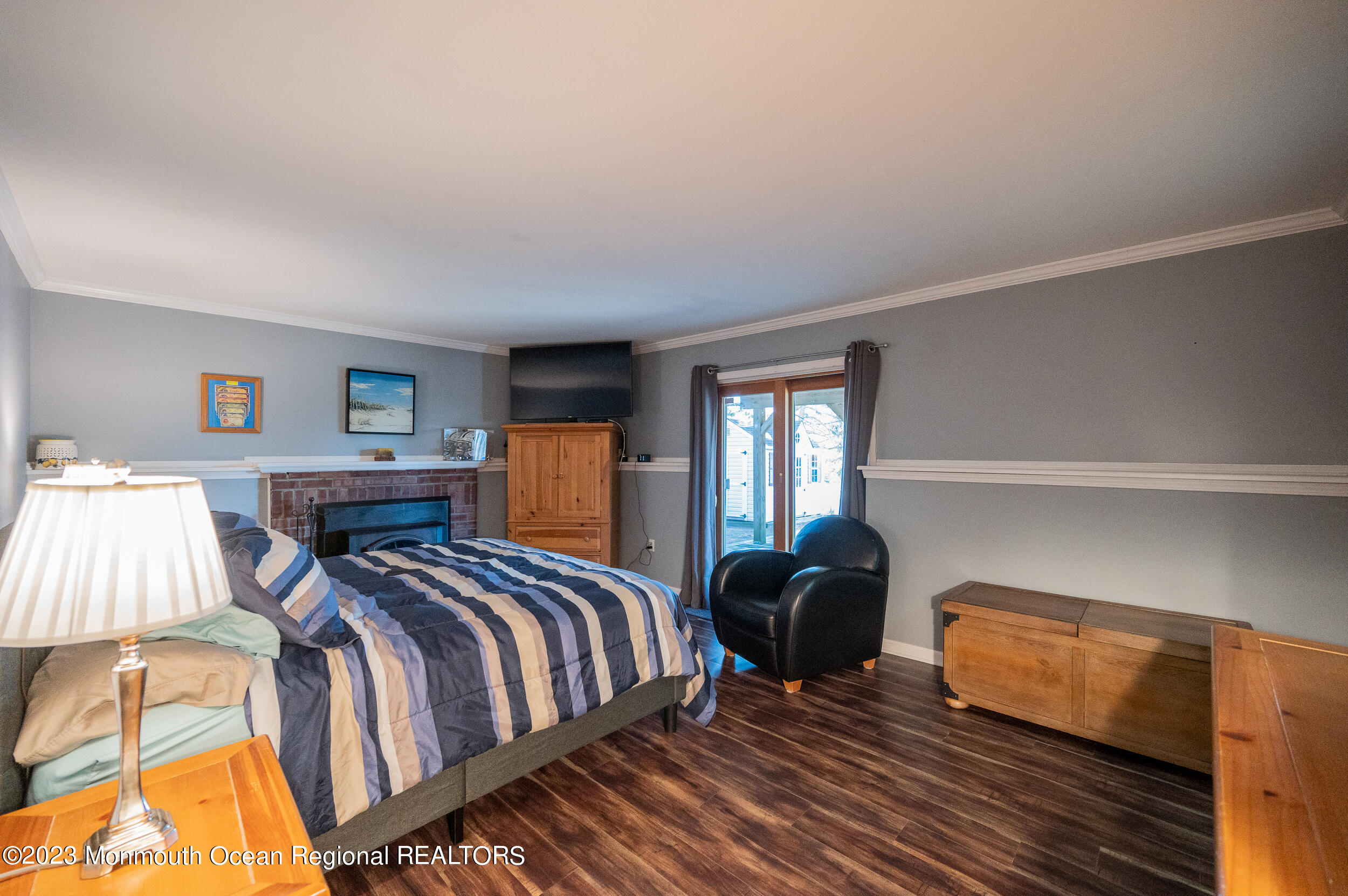 270 Cooper Road Red Bank, NJ 07701 - Photo 22 of 42 Family 1