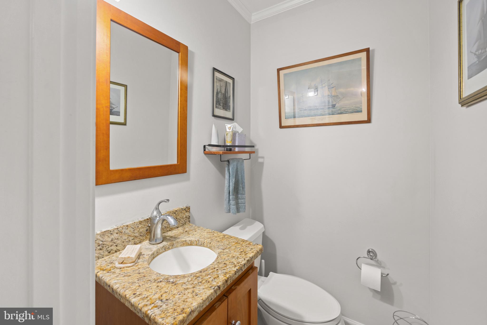 437 Edgemere Drive Annapolis, MD 21403 - Photo 13 of 33 Powder room