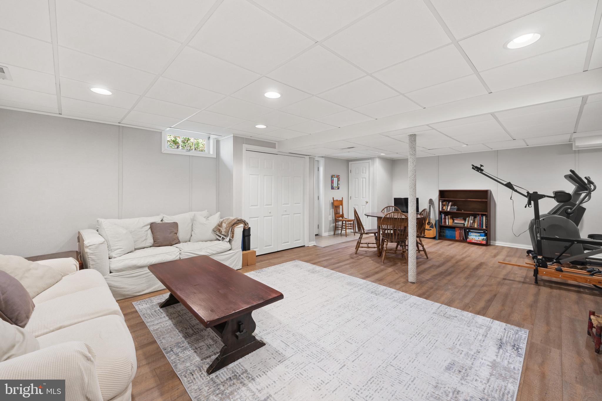 437 Edgemere Drive Annapolis, MD 21403 - Photo 21 of 33 Lower level rec room