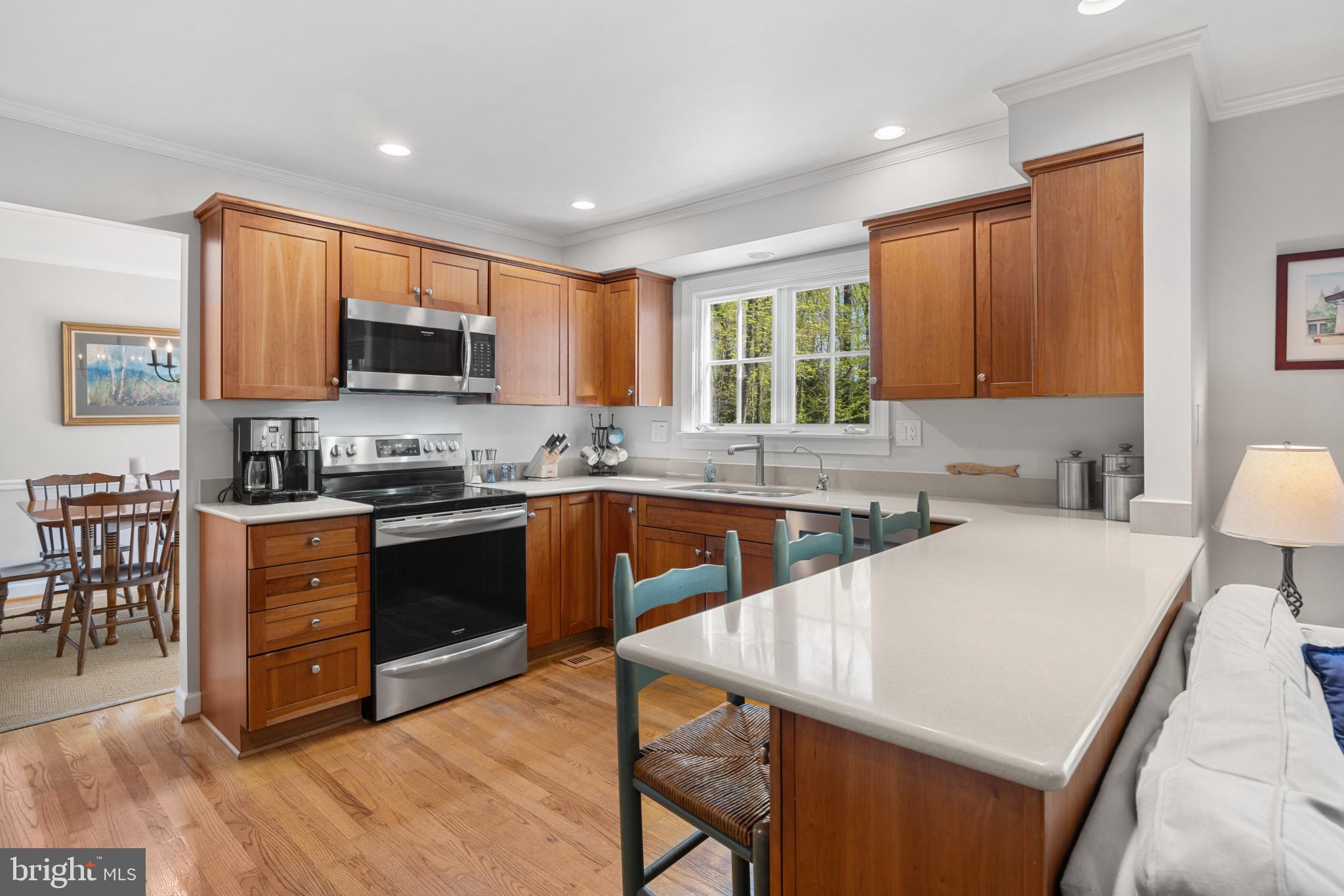 437 Edgemere Drive Annapolis, MD 21403 - Photo 8 of 33 Kitchen