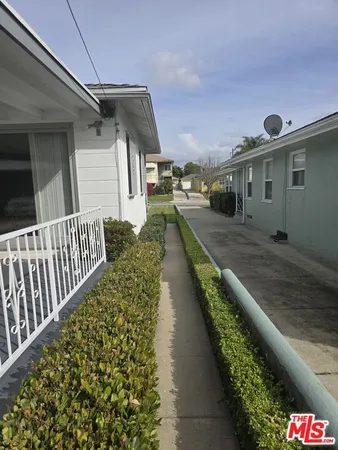 $2,600 | 6243 South Fairfax Avenue, Los Angeles, CA 90056