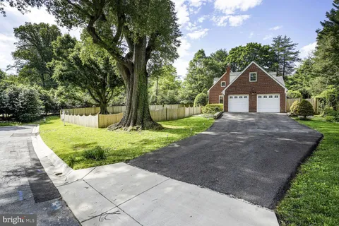 $1,375,000 | 9701 Connecticut Avenue, Kensington, MD 20895