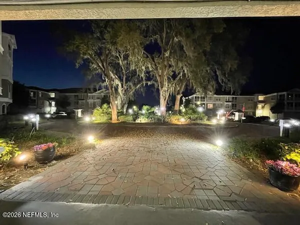 $1,495 | 8290 Gate Parkway West, Unit 901, Jacksonville, FL 32216