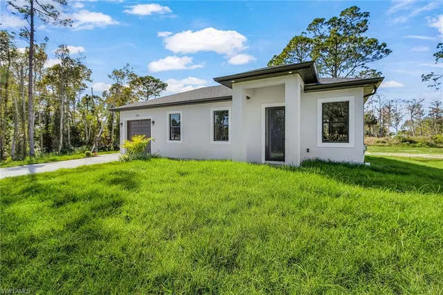 $268,900 | 920 Anaconda Avenue South, Lehigh Acres, FL 33974