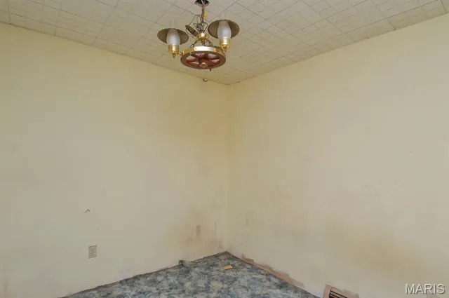 $70,000 | 6375 Old Carpenter Road, Edwardsville, IL 62025