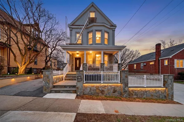 $3,200 | 92 Kimball Avenue, Unit 1, Yonkers, NY 10704