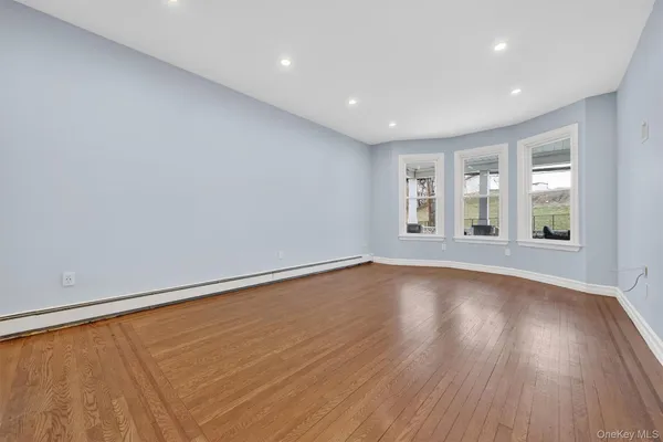 $3,200 | 92 Kimball Avenue, Unit 1, Yonkers, NY 10704