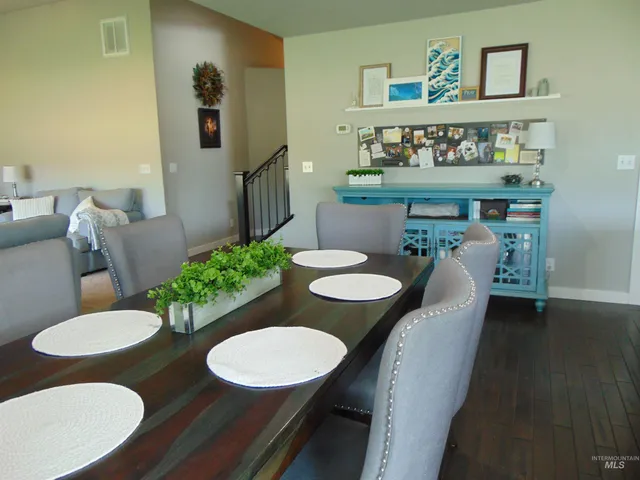 $535,000 | 983 South Street, Vale, OR 97918