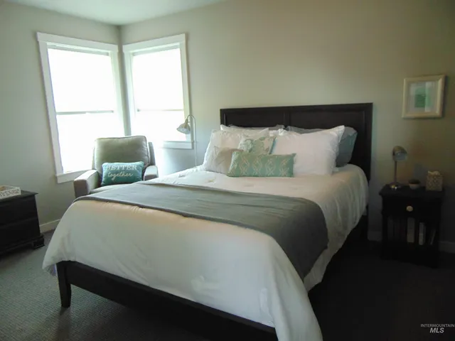 $535,000 | 983 South Street, Vale, OR 97918