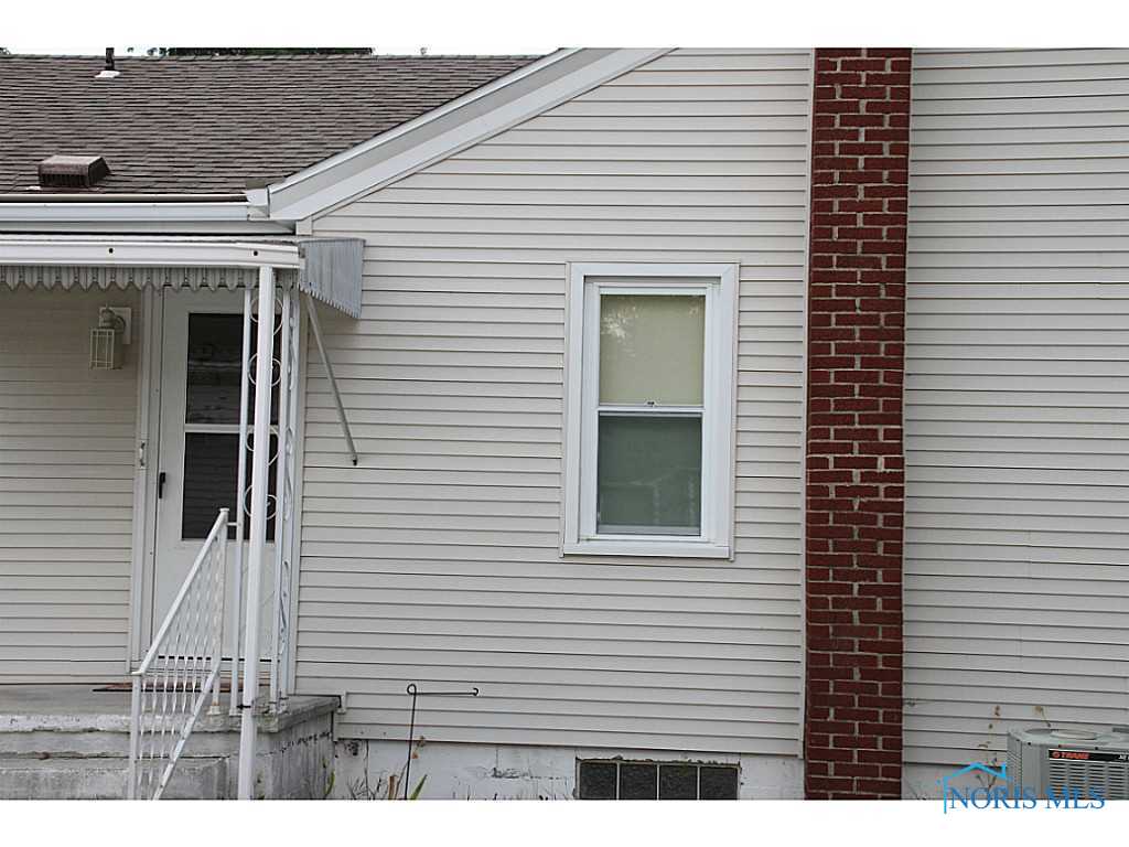 929 Sand Ridge Road Bowling Green, OH 43402 - Photo 4 of 14 Gallery Image 4