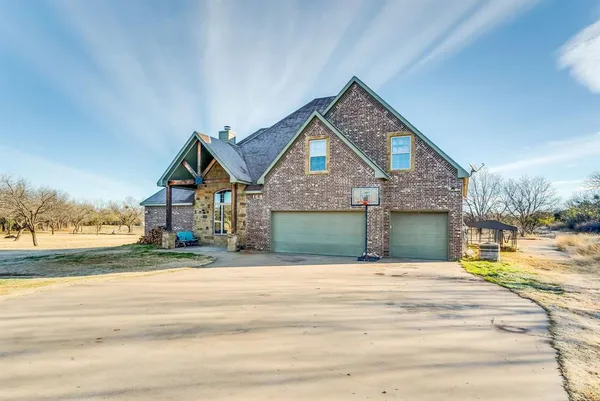 $599,000 | 2090 River Front Court, Stephenville, TX 76401
