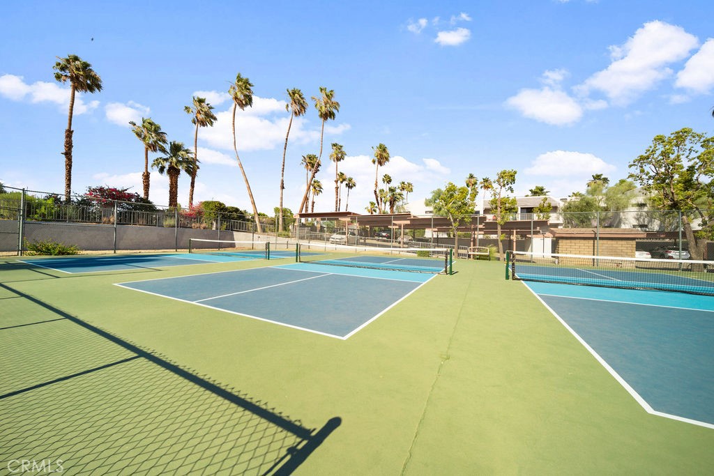 3155 Ramon Road, Unit 601 Palm Springs, CA 92264 - Photo 5 of 35 a view of a basket ball ground