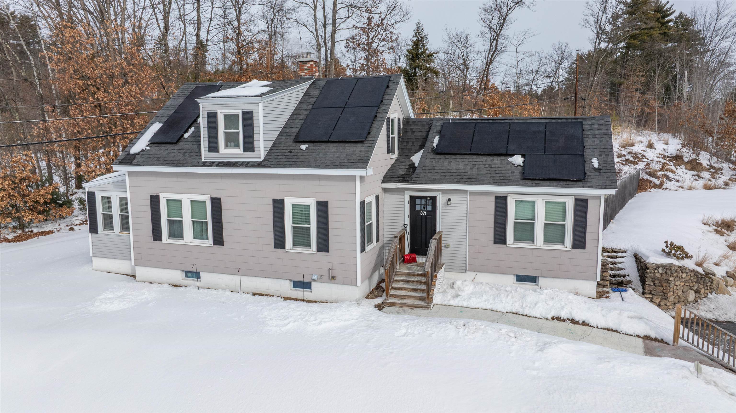 371 Loudon Road Concord, NH 03301 - Photo 1 of 46