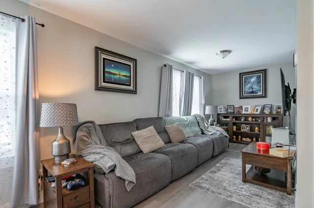 $479,000 | 371 Loudon Road, Concord, NH 03301