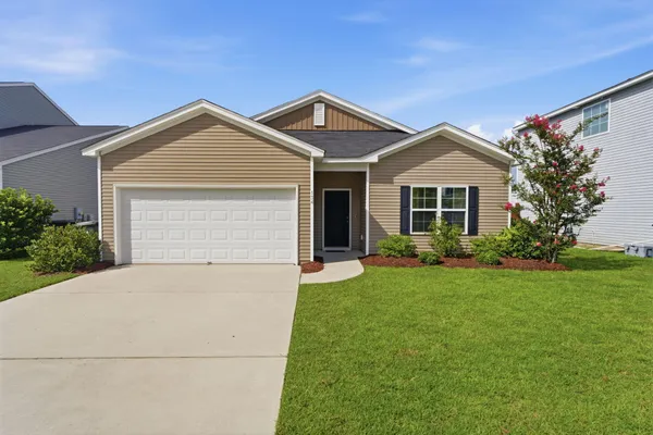 $355,000 | 134 Clydesdale Circle, Summerville, SC 29486