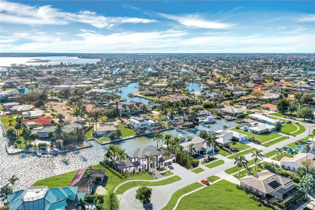 975 Sundrop Court Marco Island, FL 34145 - Photo 12 of 23