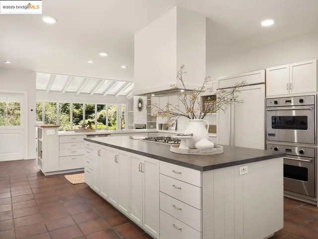 $5,500,000 | 120 Hazel Lane, Piedmont, CA 94611