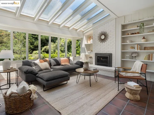 $5,500,000 | 120 Hazel Lane, Piedmont, CA 94611