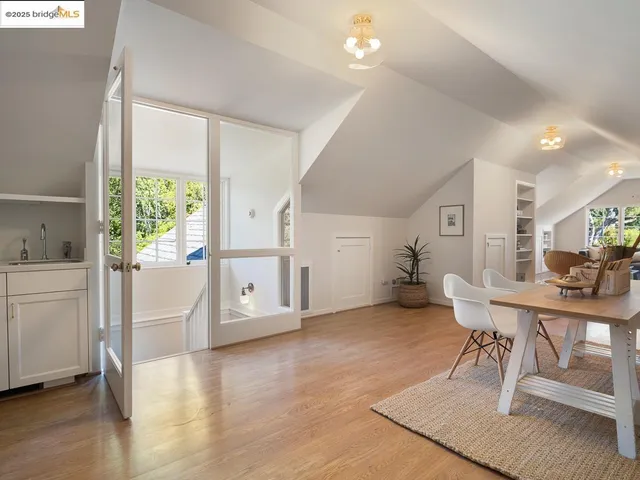 $5,500,000 | 120 Hazel Lane, Piedmont, CA 94611