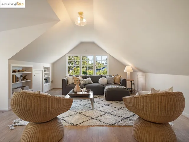 $5,500,000 | 120 Hazel Lane, Piedmont, CA 94611