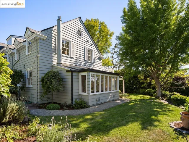 $5,500,000 | 120 Hazel Lane, Piedmont, CA 94611