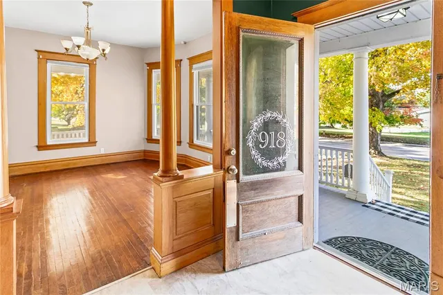 $249,000 | 918 Fifth Street, Carrollton, IL 62016