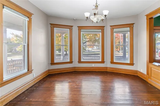 $249,000 | 918 Fifth Street, Carrollton, IL 62016