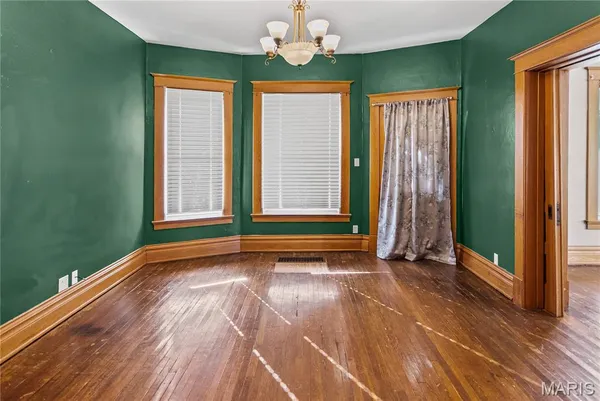 $234,000 | 918 Fifth Street, Carrollton, IL 62016