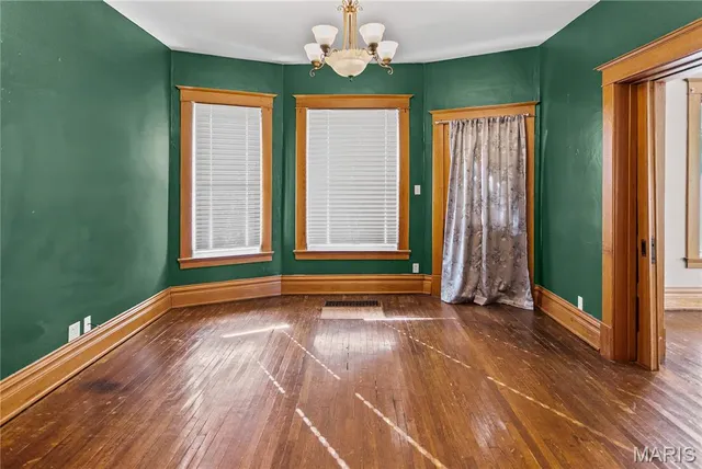 $249,000 | 918 Fifth Street, Carrollton, IL 62016