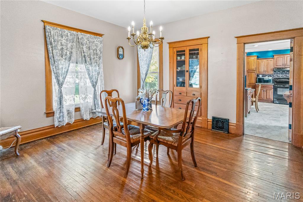 918 Fifth Street Carrollton, IL 62016 - Photo 25 of 80