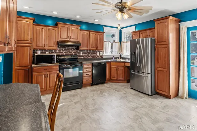 $249,000 | 918 Fifth Street, Carrollton, IL 62016