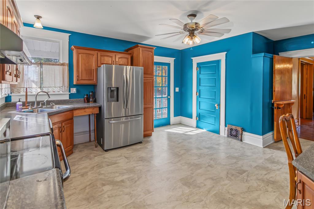 918 Fifth Street Carrollton, IL 62016 - Photo 28 of 80