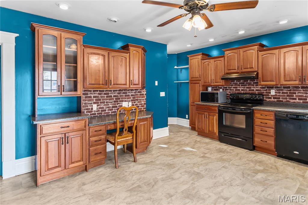 918 Fifth Street Carrollton, IL 62016 - Photo 29 of 80