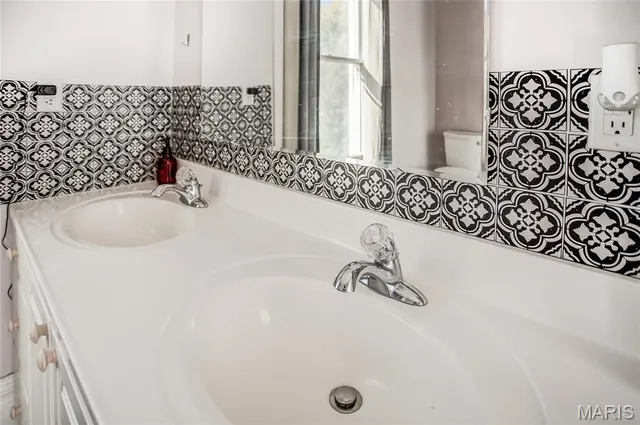 $249,000 | 918 Fifth Street, Carrollton, IL 62016