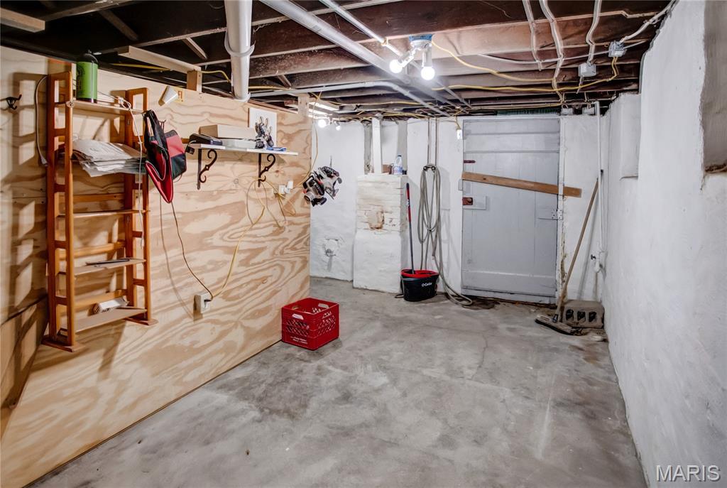 918 Fifth Street Carrollton, IL 62016 - Photo 52 of 80