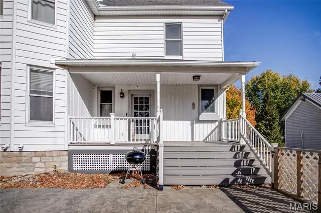 $249,000 | 918 Fifth Street, Carrollton, IL 62016