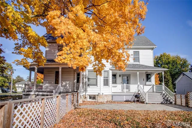 $249,000 | 918 Fifth Street, Carrollton, IL 62016