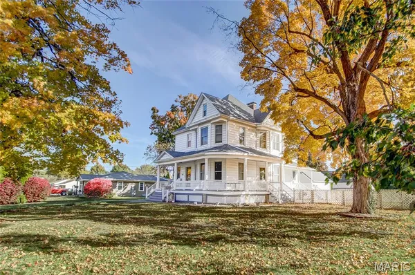 $234,000 | 918 Fifth Street, Carrollton, IL 62016