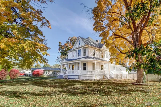 $249,000 | 918 Fifth Street, Carrollton, IL 62016