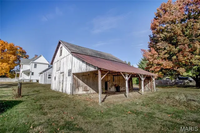 $249,000 | 918 Fifth Street, Carrollton, IL 62016