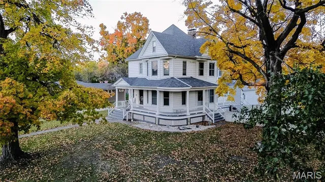 $249,000 | 918 Fifth Street, Carrollton, IL 62016