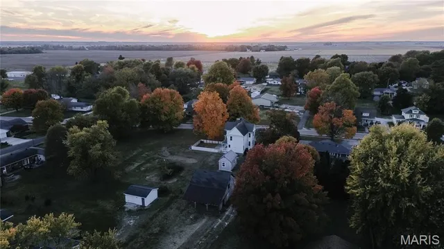 $249,000 | 918 Fifth Street, Carrollton, IL 62016