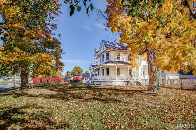 $249,000 | 918 Fifth Street, Carrollton, IL 62016
