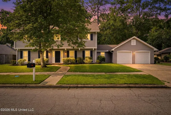 $379,000 | 3010 Raphael Drive, Hattiesburg, MS 39402